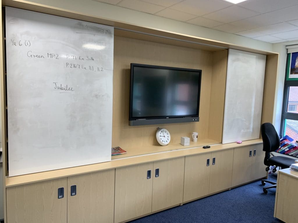 St Andrews, Woking teaching wall