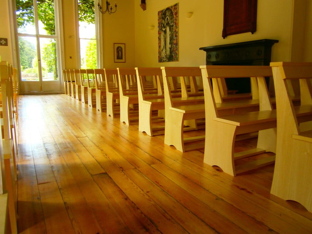 Swanbourne House School pews