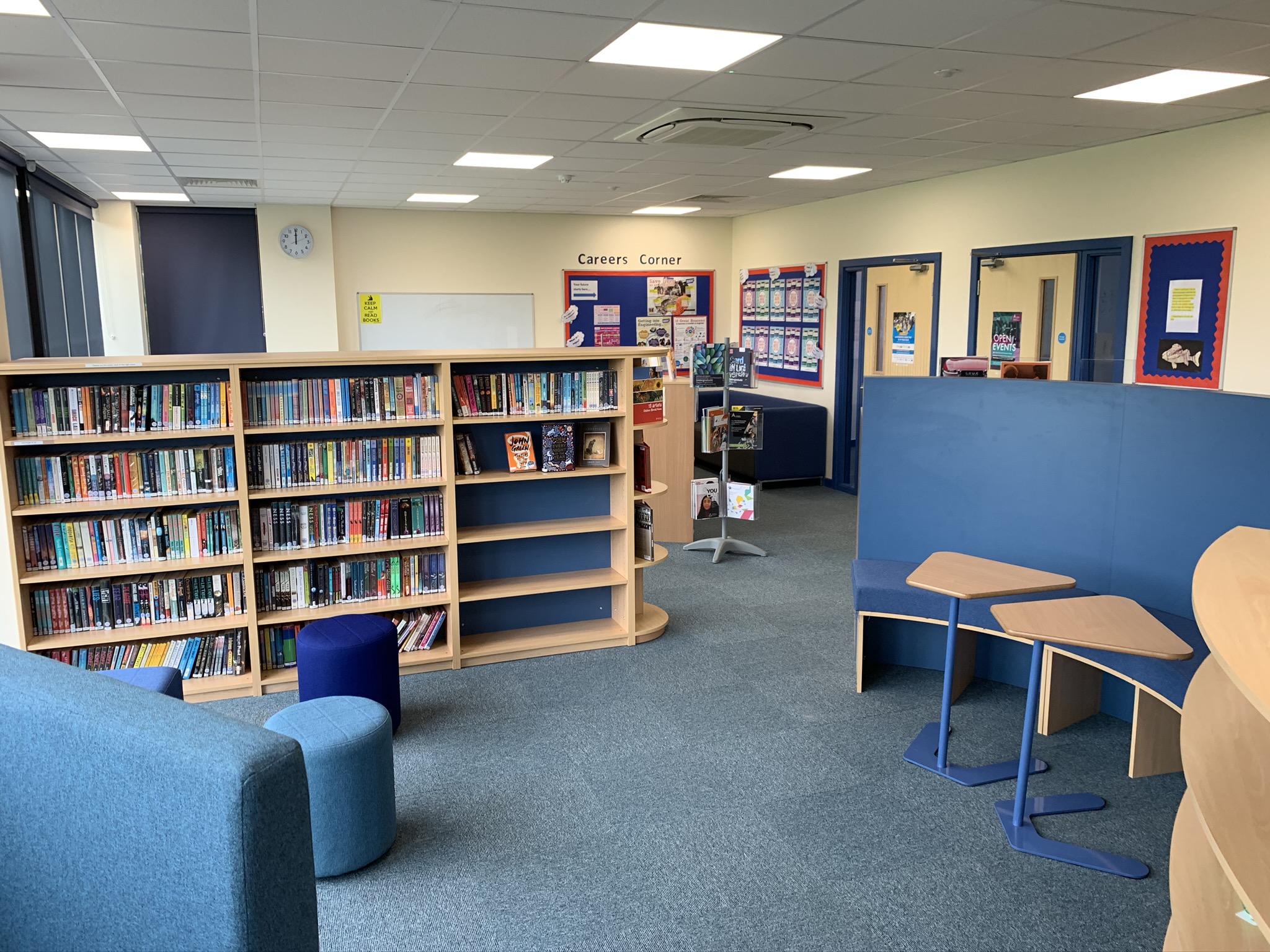 Holme Grange School 9 Library