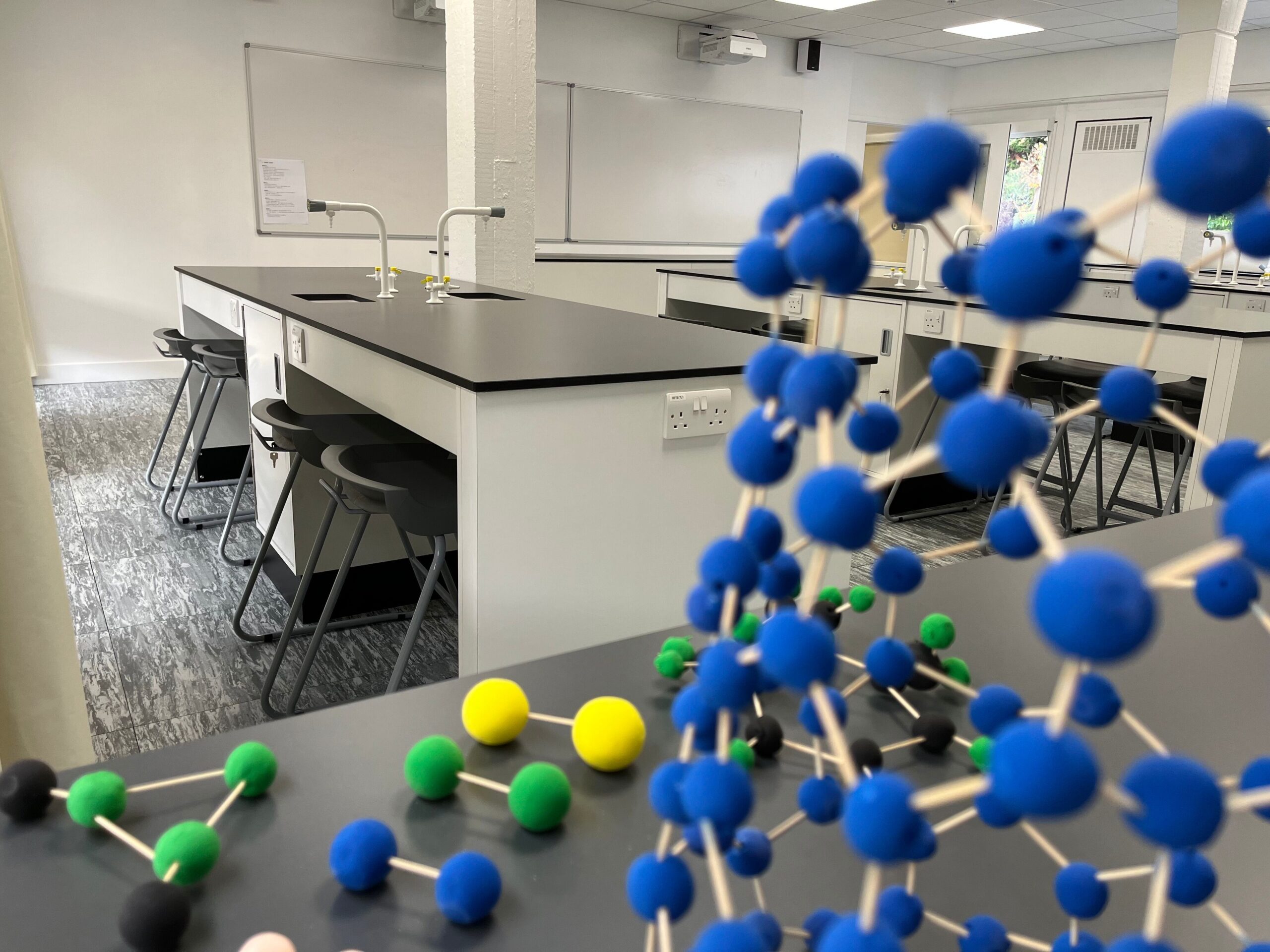 Teikyo science lab
